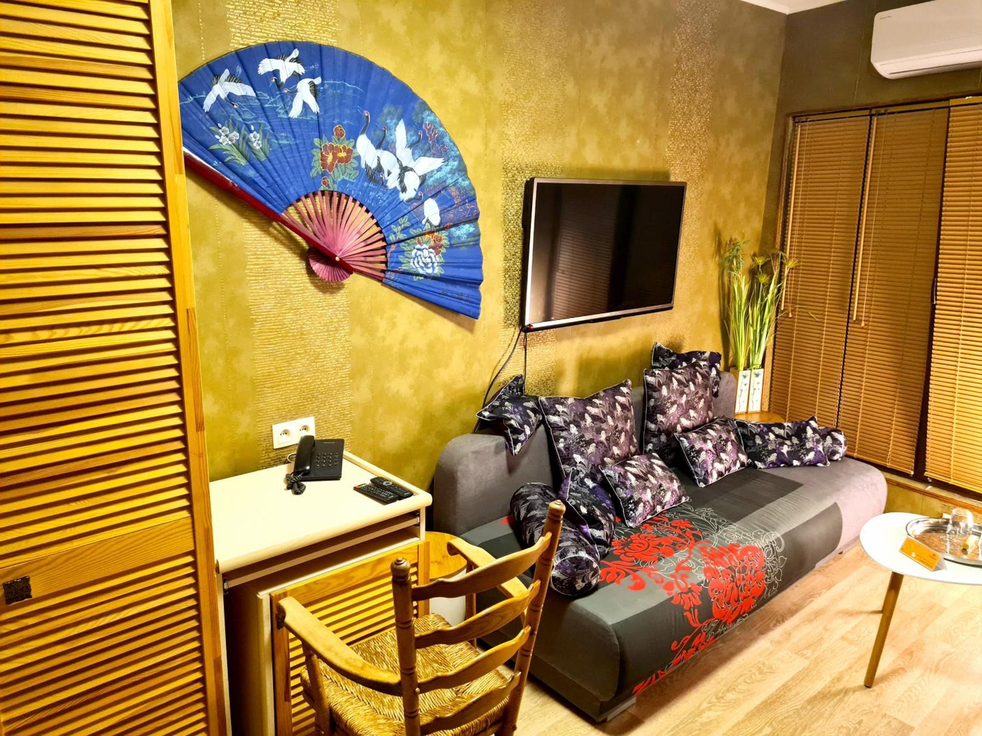 Piano Borracho Boutique Hotel Old Tbilisi Phòng bức ảnh