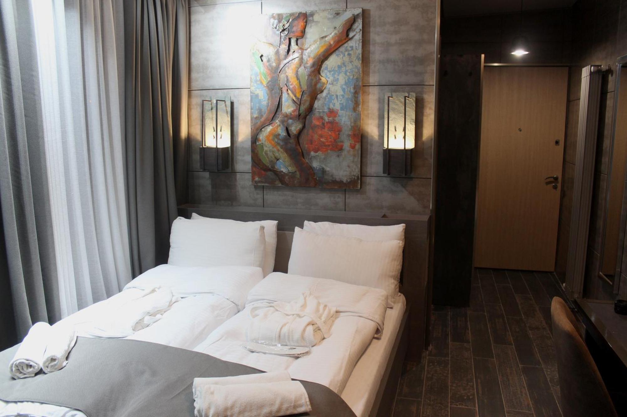 Piano Borracho Boutique Hotel Old Tbilisi Phòng bức ảnh